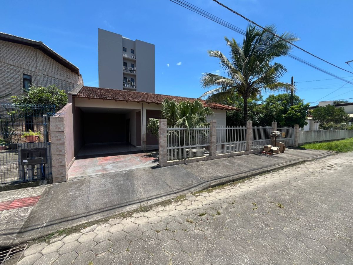 Casa Residencial rua tarumã Praia Grande Governador Celso Ramos Santa Catarina